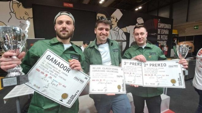 Representantes del grupo italiano de pizzas. Seleccionada del Il Cortile Premis 2023