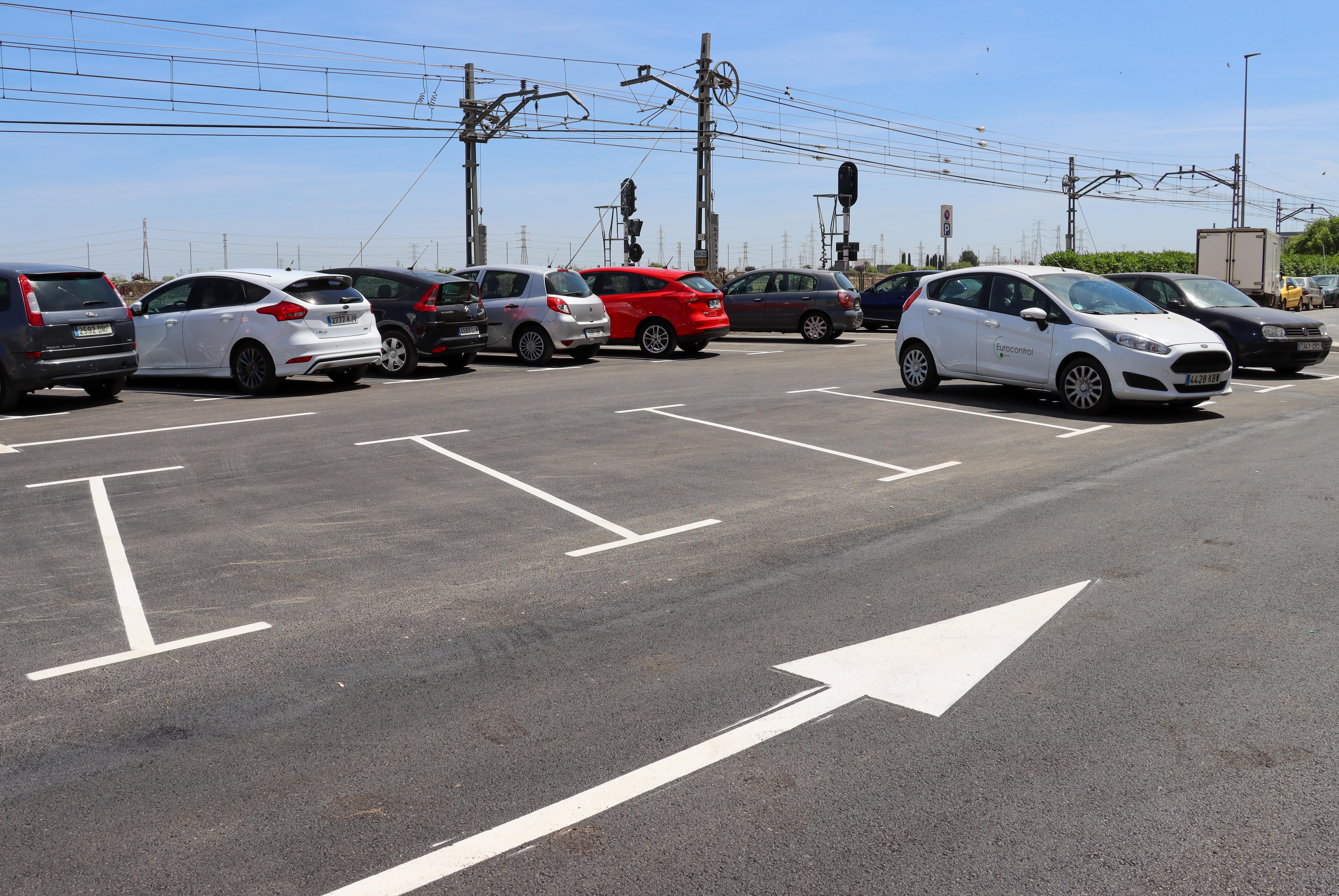 Aparcamiento público en la calle San Nicolás de Torrent