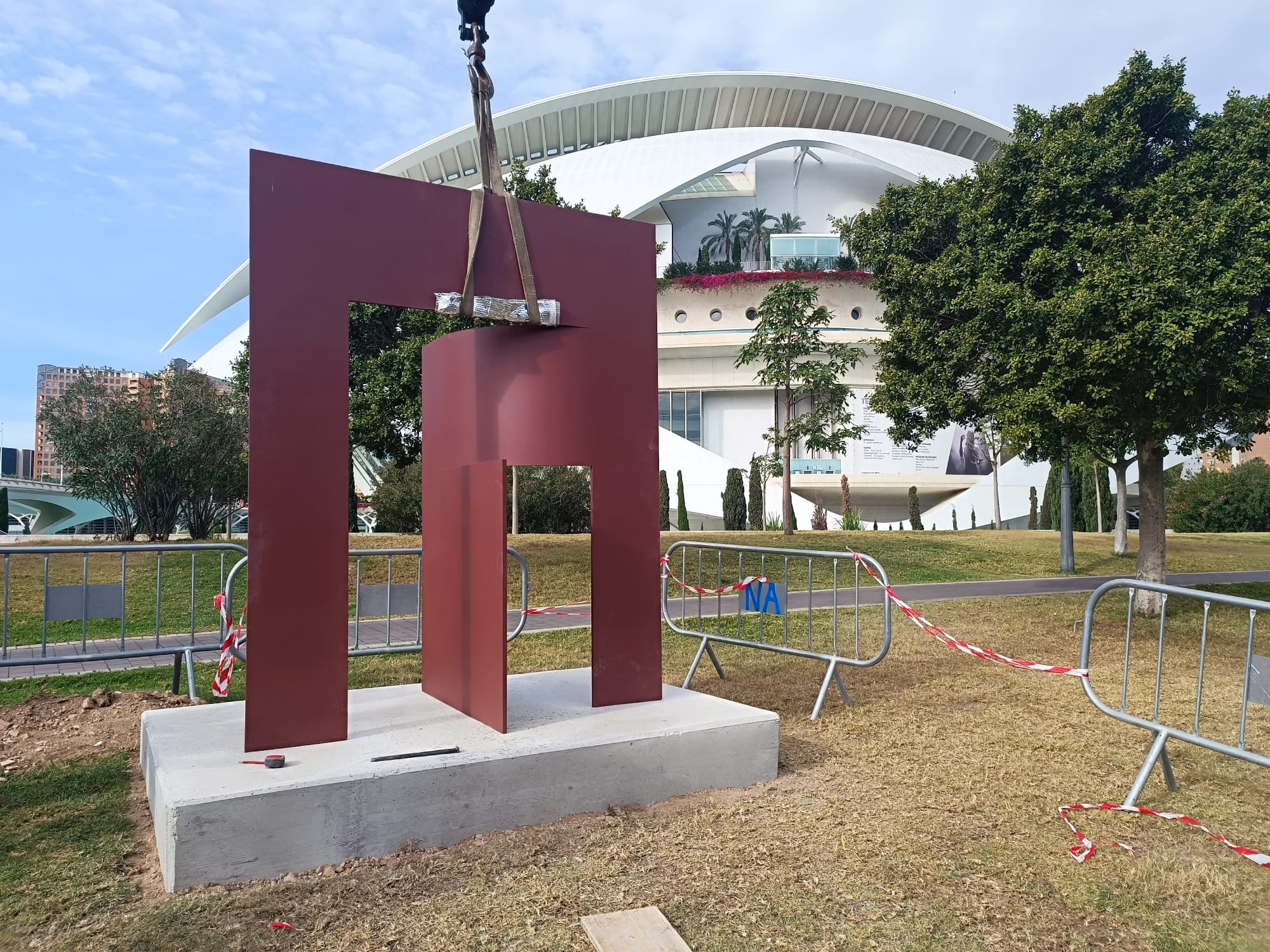 Escultura de DIESCO en el Jardín del Turia de València