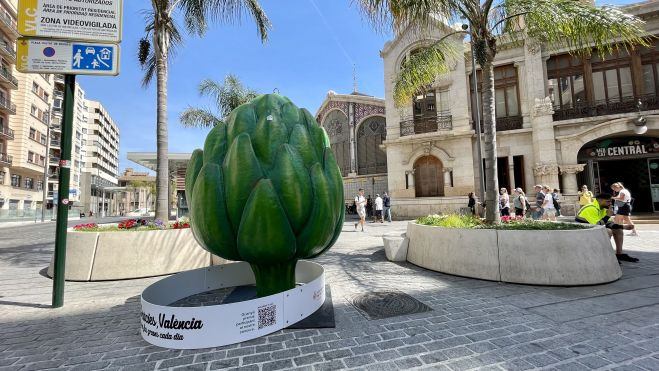 Fruites i verdures gegants a València Fruites i verdures gegants a València