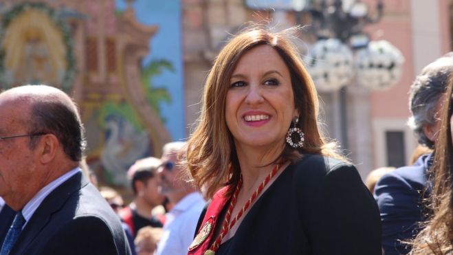 María José Catalá en la processó de la Verge del Centenari de la seua Coronació