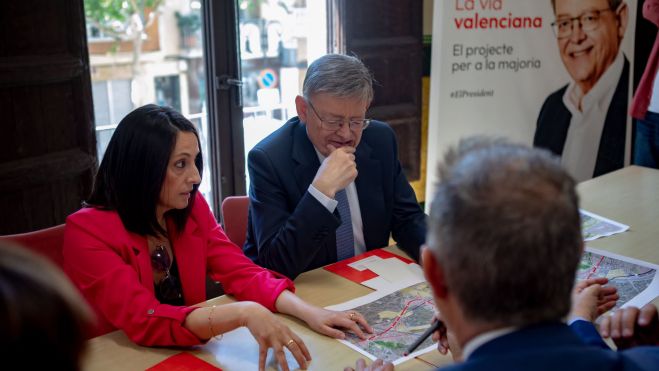 Rebeca Torró i Ximo Puig, durant la reunió de treball per la nova Línia 14 de Metrovalencia