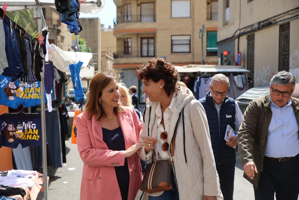 María José Catalá durante su visita a Castellar-l'Oliveral
