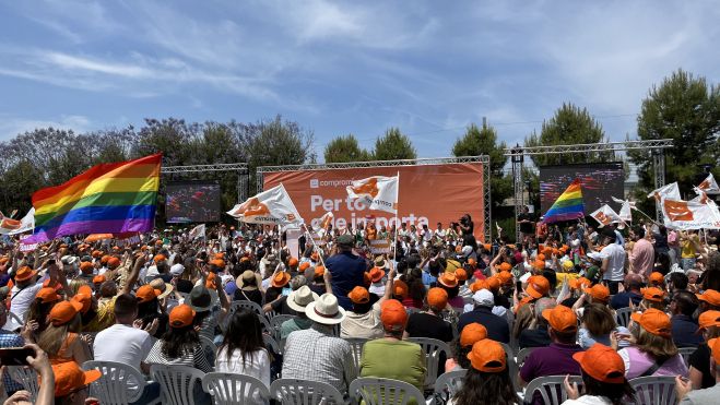La militancia de Compromís ha llenado el Parc Central de València