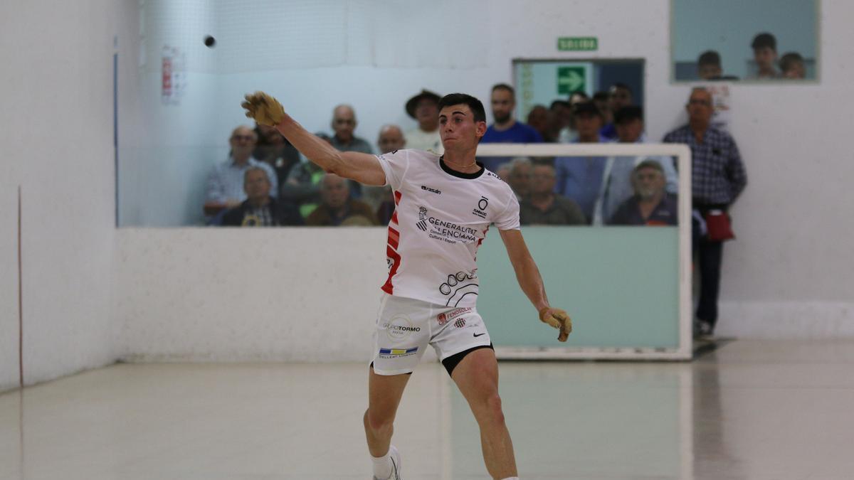 Tonet IV porta quatre anys sense caure en un duel individual - Funpival Tonet IV porta quatre anys sense caure en un duel individual - Funpival