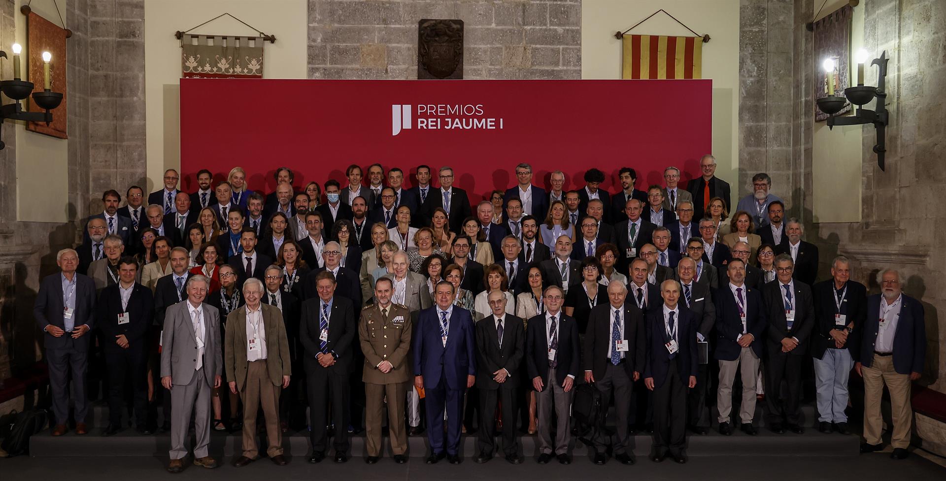 Foto de familia de los jurados de los Premios Rei Jaume I. Imagen de Rober Solsona