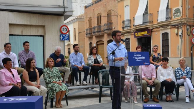 Emilio J. Belencoso, nuevo alcalde de Almàssera, durante un acto de campaña