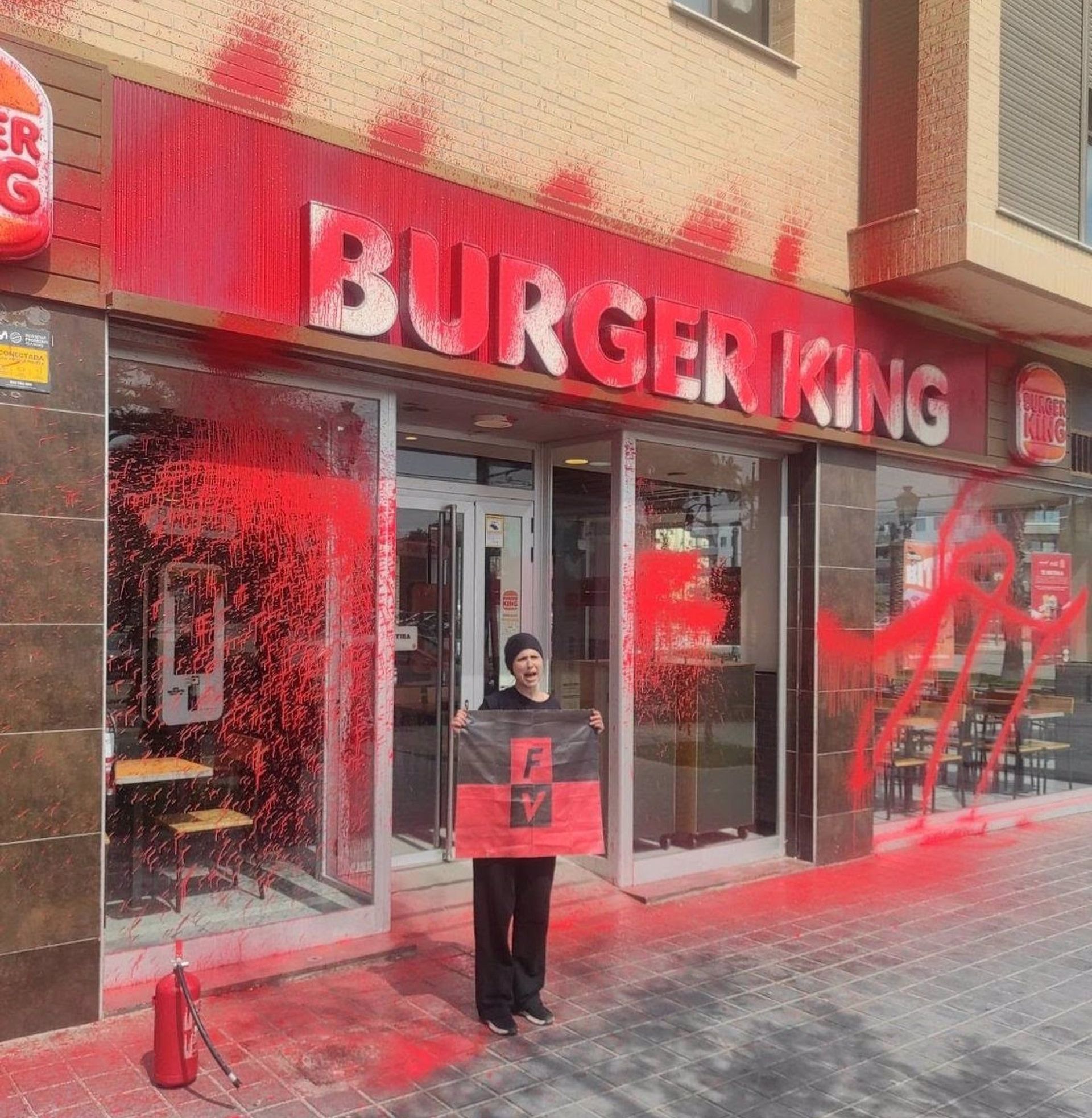Pintadas en un Burger King de València