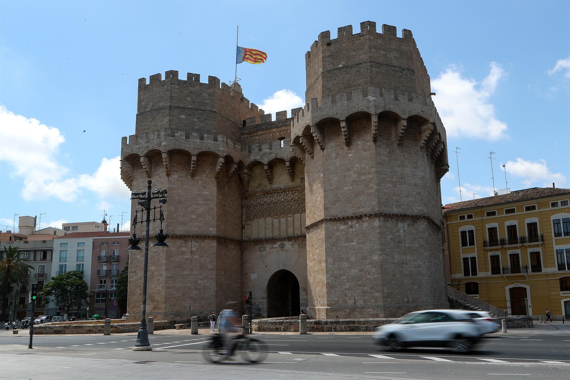 Encuentran un cadáver en las Torres de Serranos de València