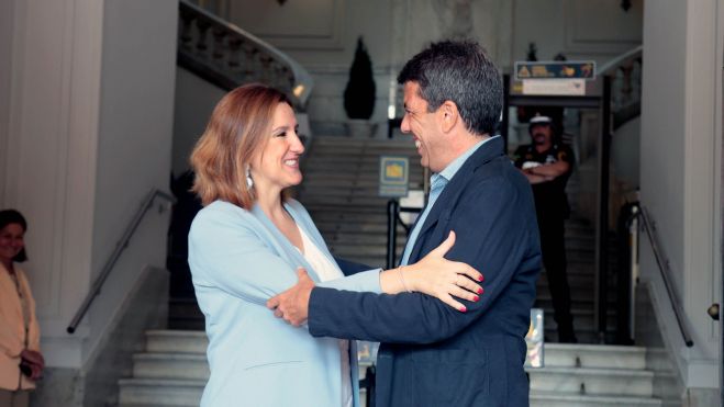 Reunión de María José Catalá y Carlos Mazón en el Ayuntamiento de València