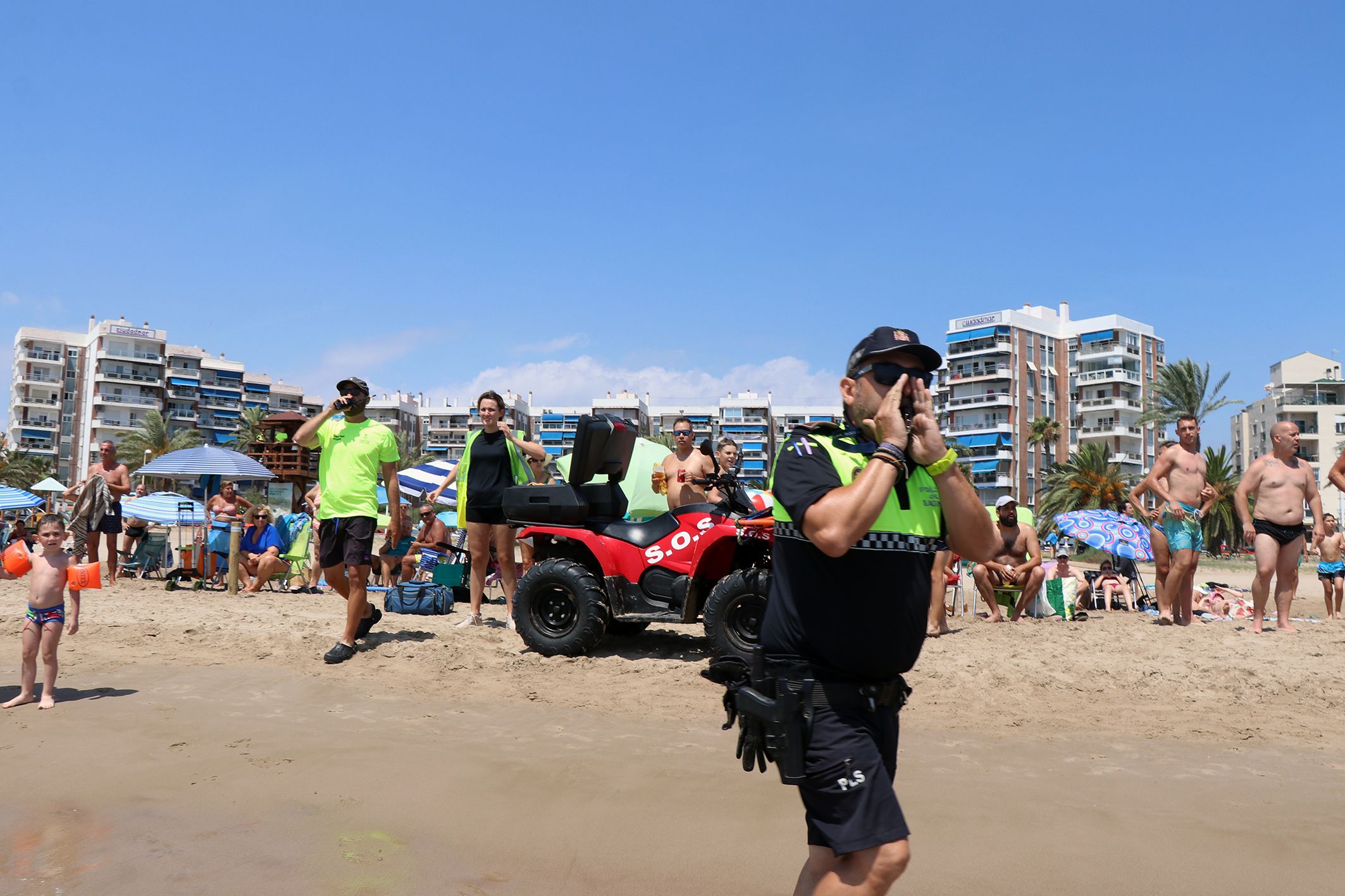 Simulacre de salvament a la platja de Port de Sagunt