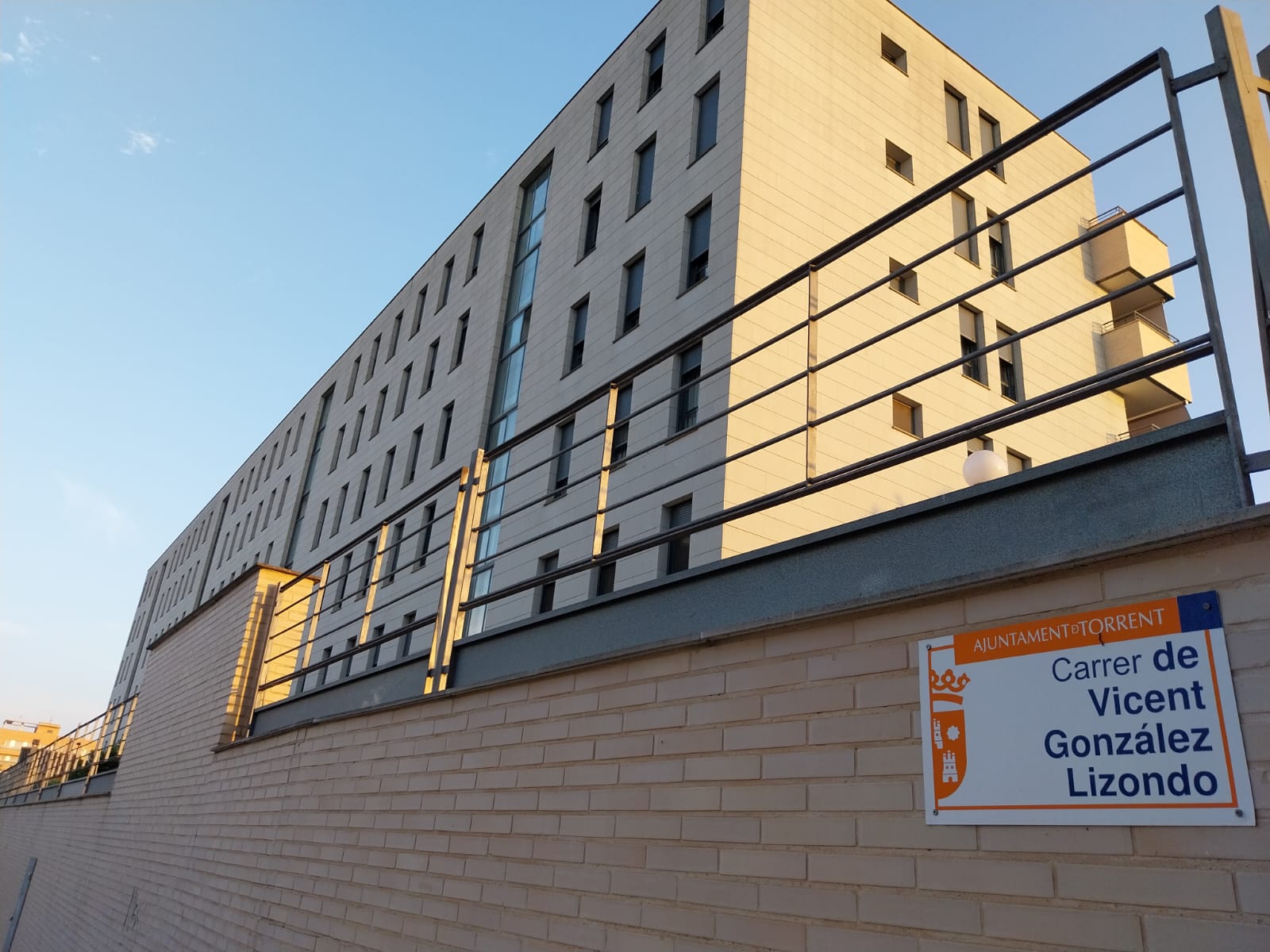 Calle de Vicent González Lizondo en Torrent donde ha ocurrido el suceso 