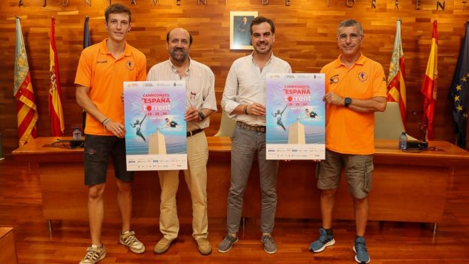 Presentación del Campeonato Absoluto de Atletismo al Aire Libre en el Ayuntamiento de Torrent Presentación del Campeonato Absoluto de Atletismo al Aire Libre en el Ayuntamiento de Torrent