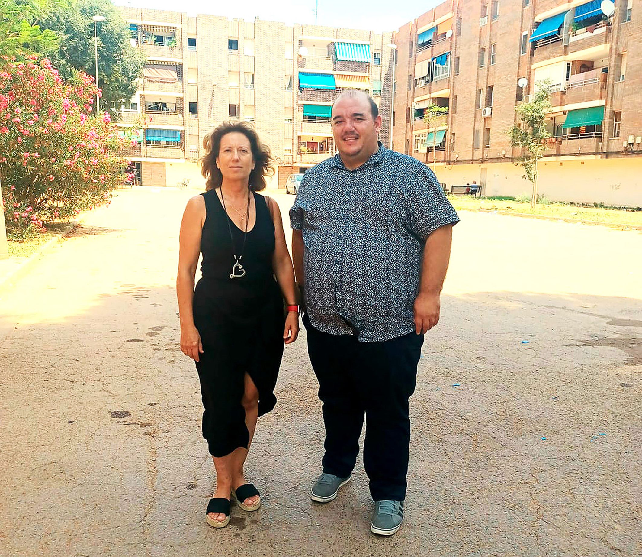 La concejala de Vivienda, Nuria Carbó y el teniente de alcalde de Baladre, Raúl Palmero