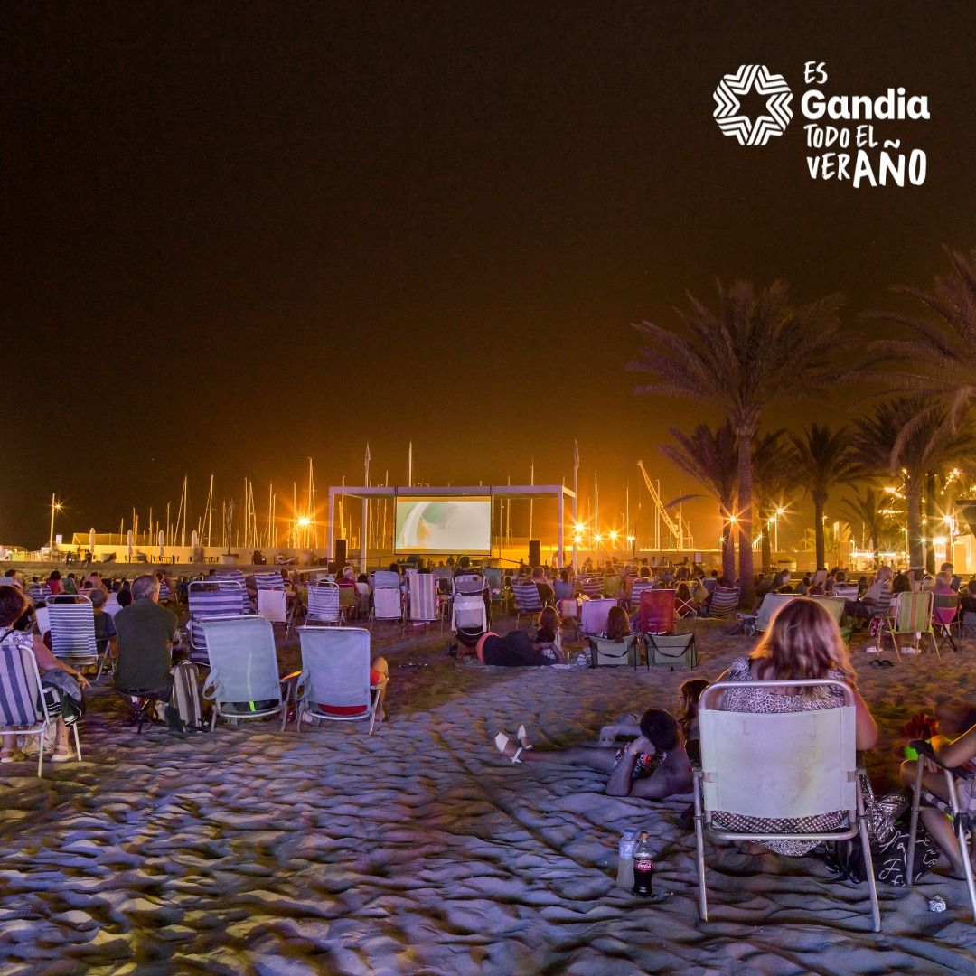 Cine d'estiu a la platja de Gandia. Imatge: Visit Gandia