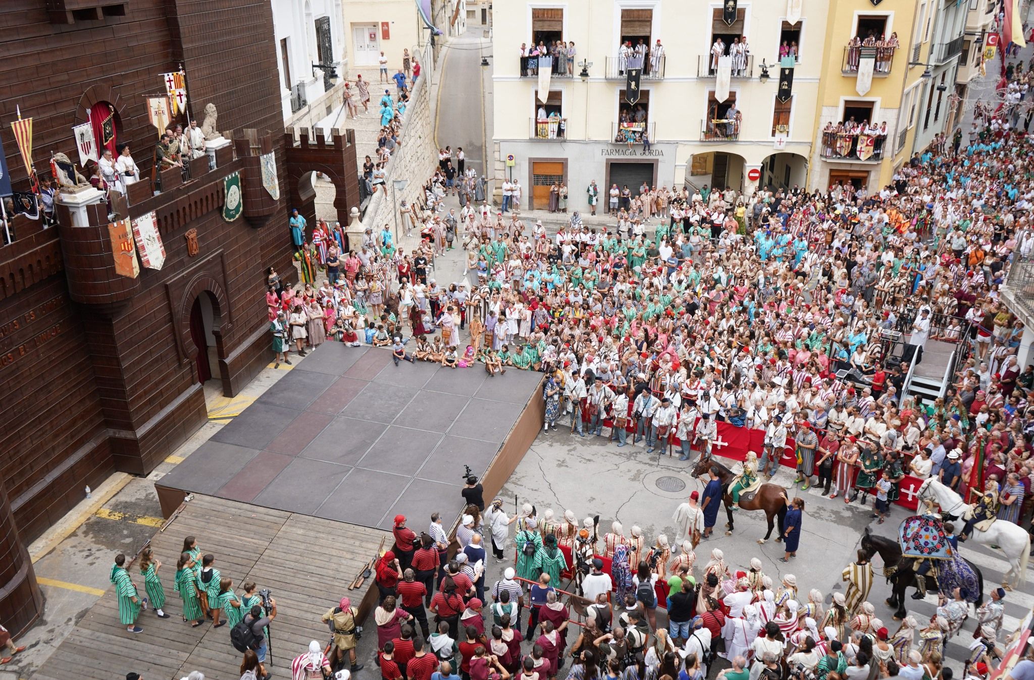 Un acte de la Setmana Gran de les Festes de Moros i Cristians d'Ontinyent