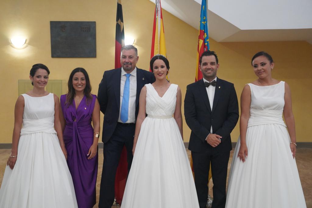 Mantenidor, alcalde, tinent alcalde i Reina de les Festes i la seua Cort d'Honor de Paterna en els Jocs Florals