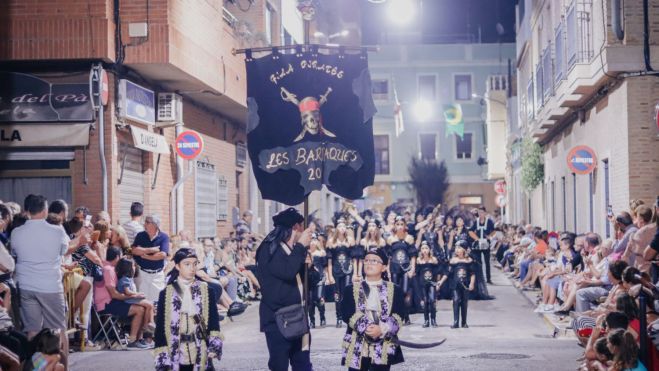 Moros i Cristians de Catarroja (Imatge de l'Ajuntament de Catarroja) Moros i Cristians de Catarroja (Imatge de l'Ajuntament de Catarroja)