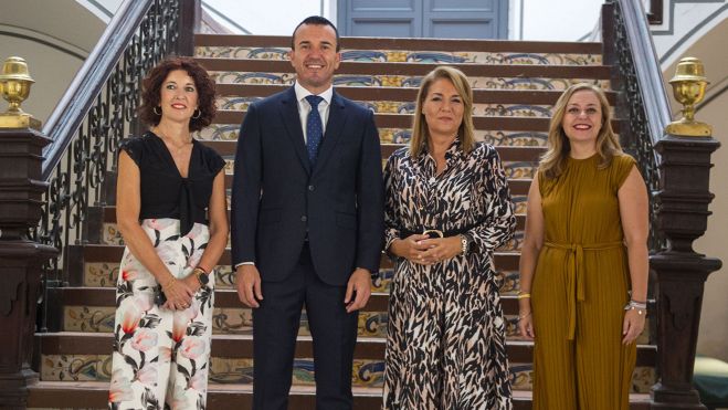Inma González, Vicent Mompó, Susana Camarero y Natalia Enguix