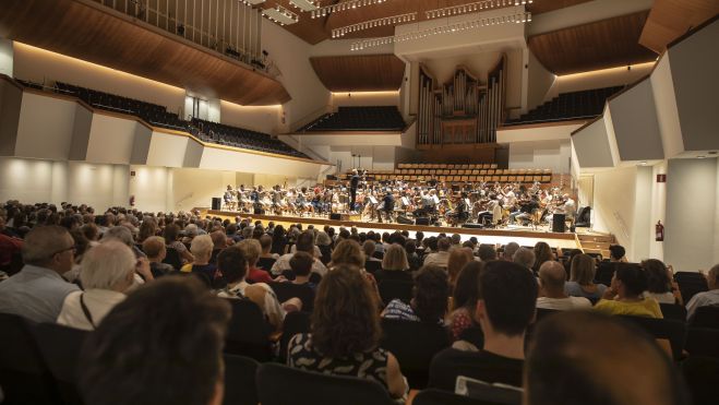 El públic assistent a la prova de so realitzada ahir al Palau de la Música de València. Imatge: Live Music Valencia