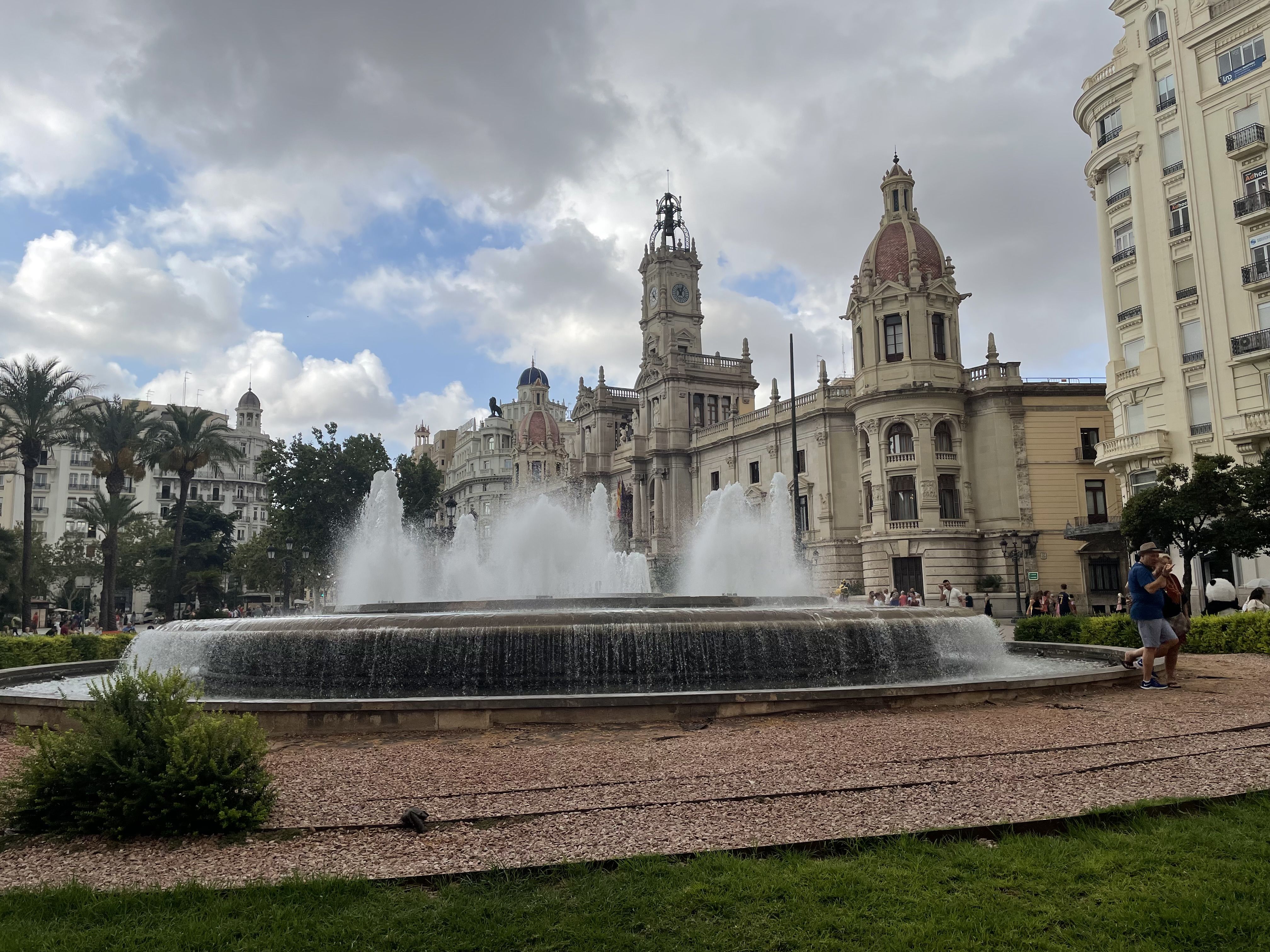 Font de la plaça de l'Ajuntament de València