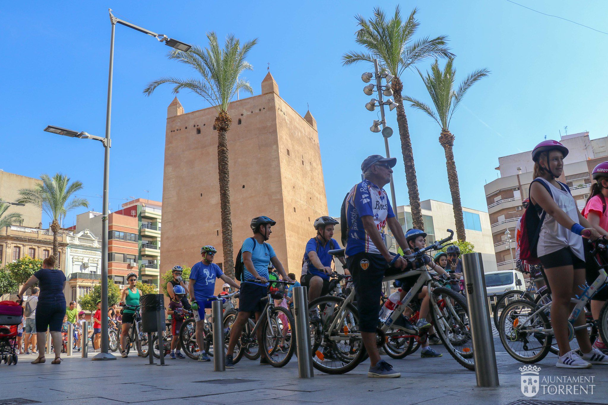 Torrent celebra la Semana Europea de la Movilidad con sorteos, una feria del automóvil y salidas nocturnas en bici