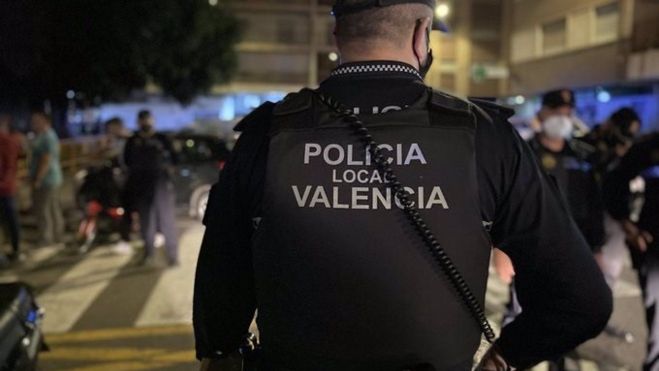 Un agente de la Policía Local de València