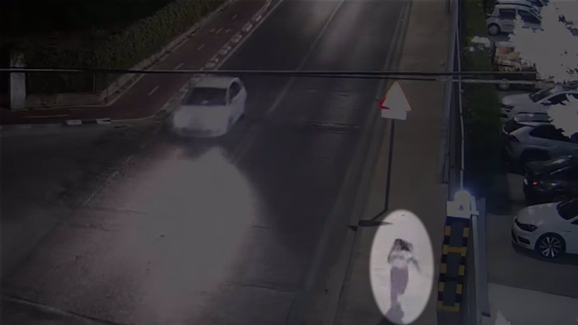 Imatges del succés captades per les càmeres de seguretat de la zona. Font: OPC