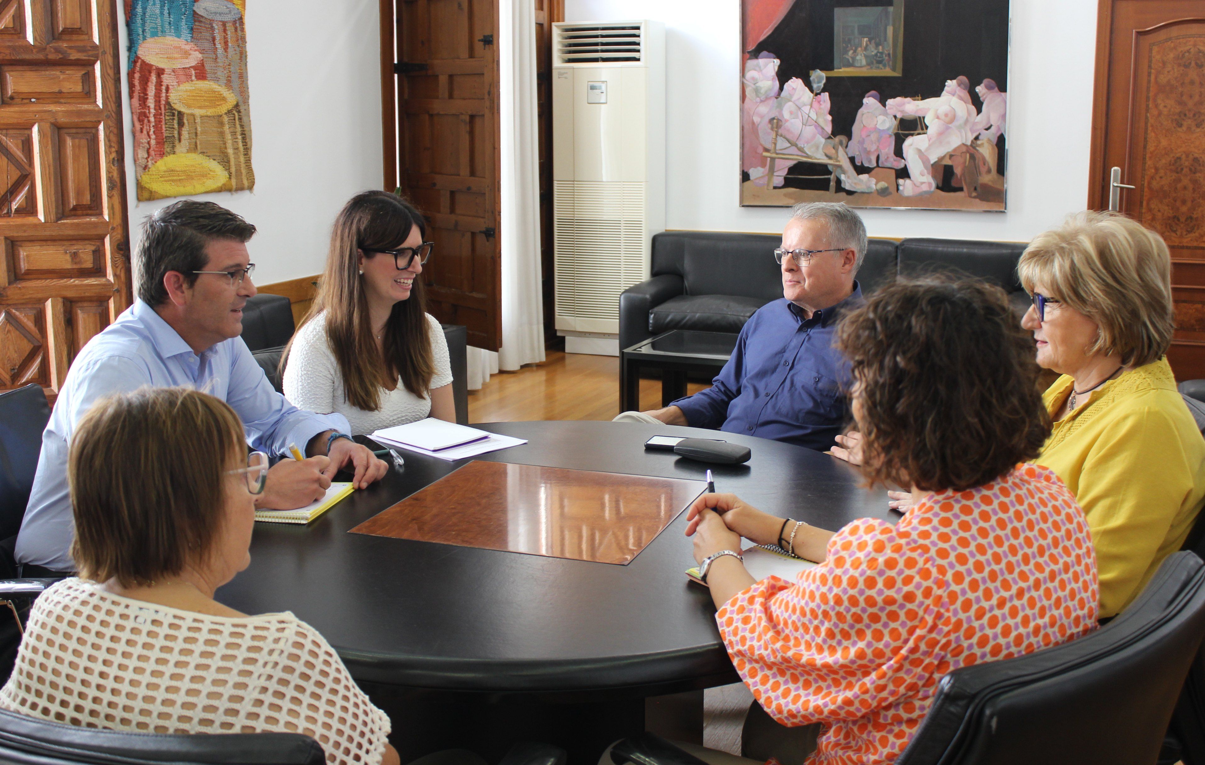 Reunión de Jorge Rodríguez con Juan Manuel Campos Cervera