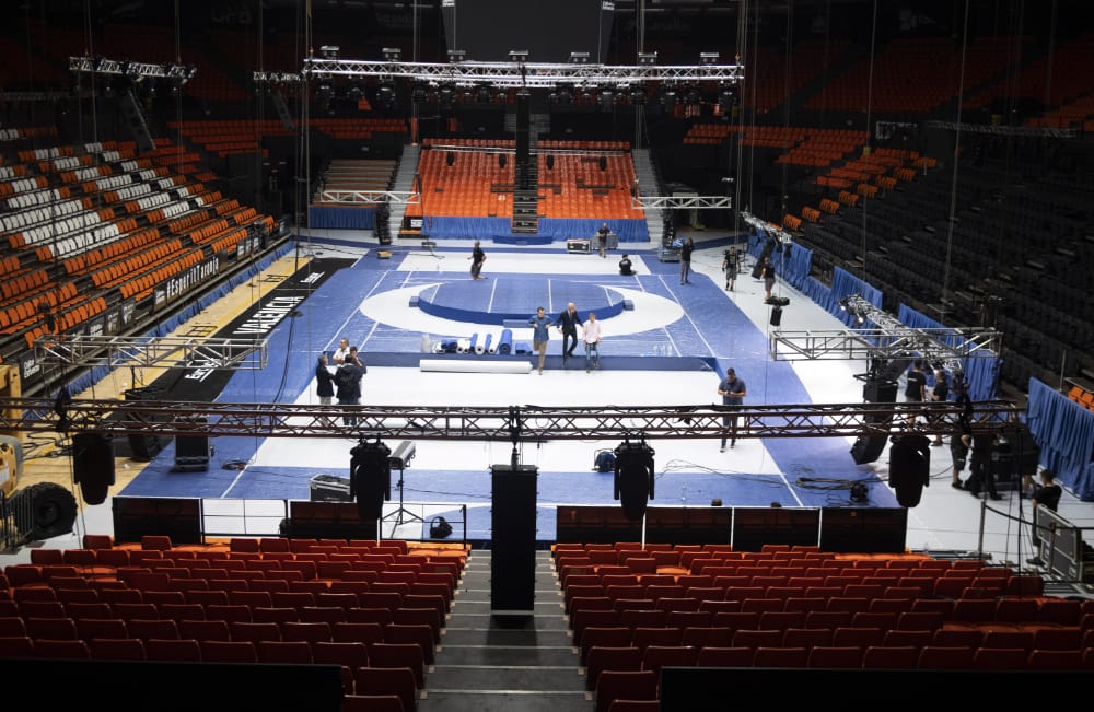 Todo a punto para recibir las 146 candidatas a Falleras Mayores de València 2024 en la Fonteta