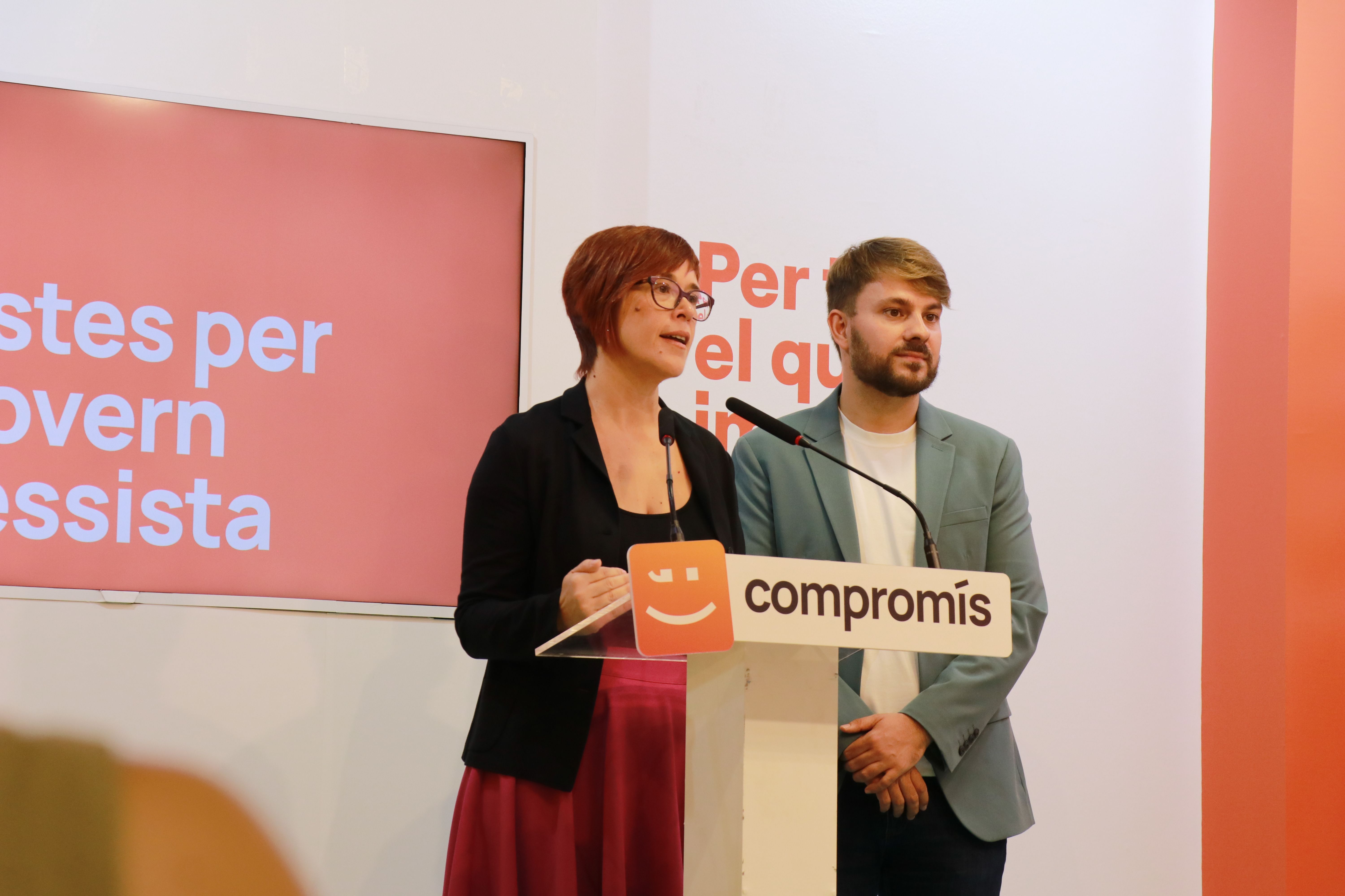 La portaveu de Compromís en el Congrés, Àgueda Micó, i el diputat Alberto Ibáñez