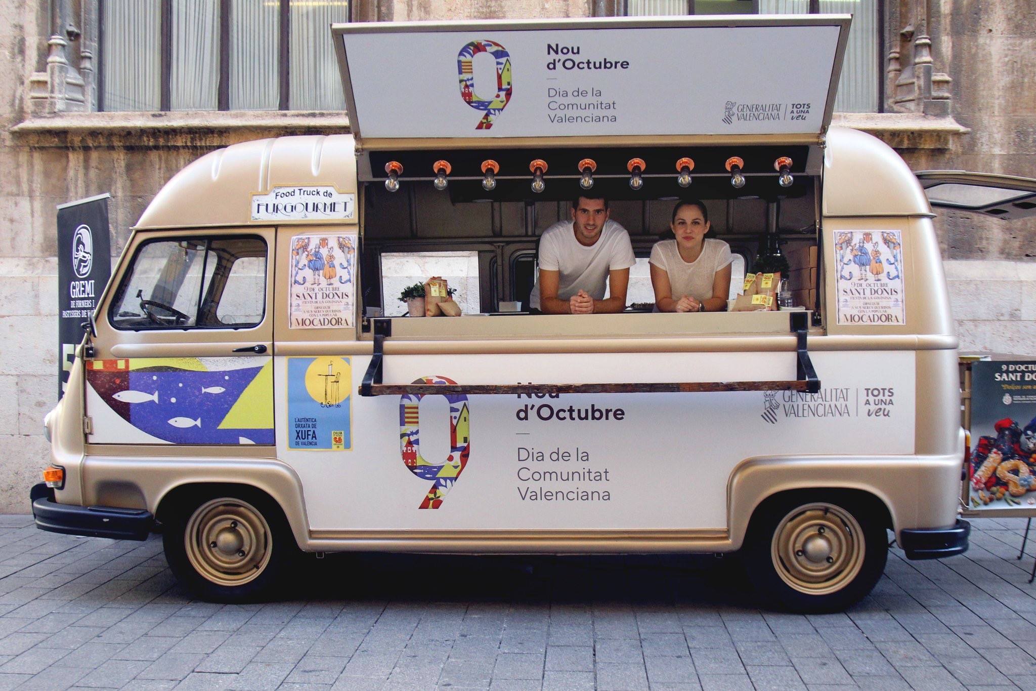 Gastroneta en València por el 9 d'Octubre