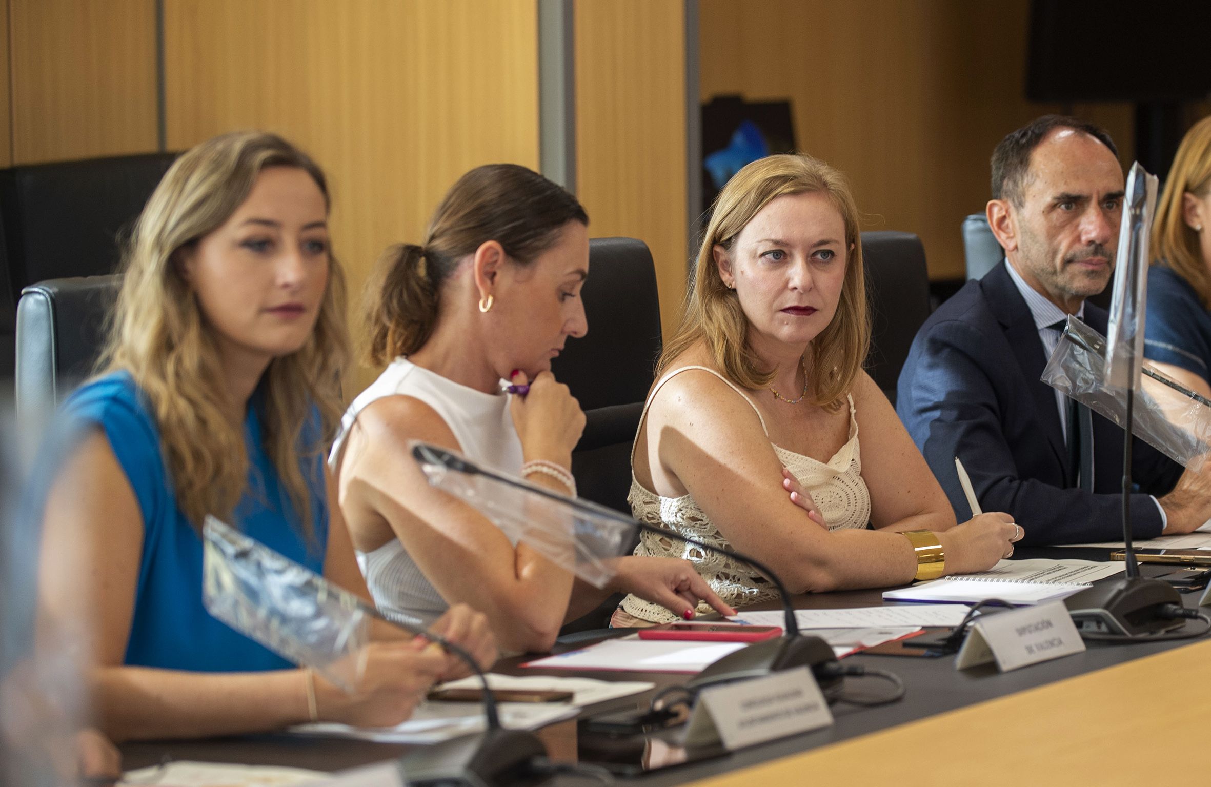 Natalia Enguix en la reunión sobre violencia de género