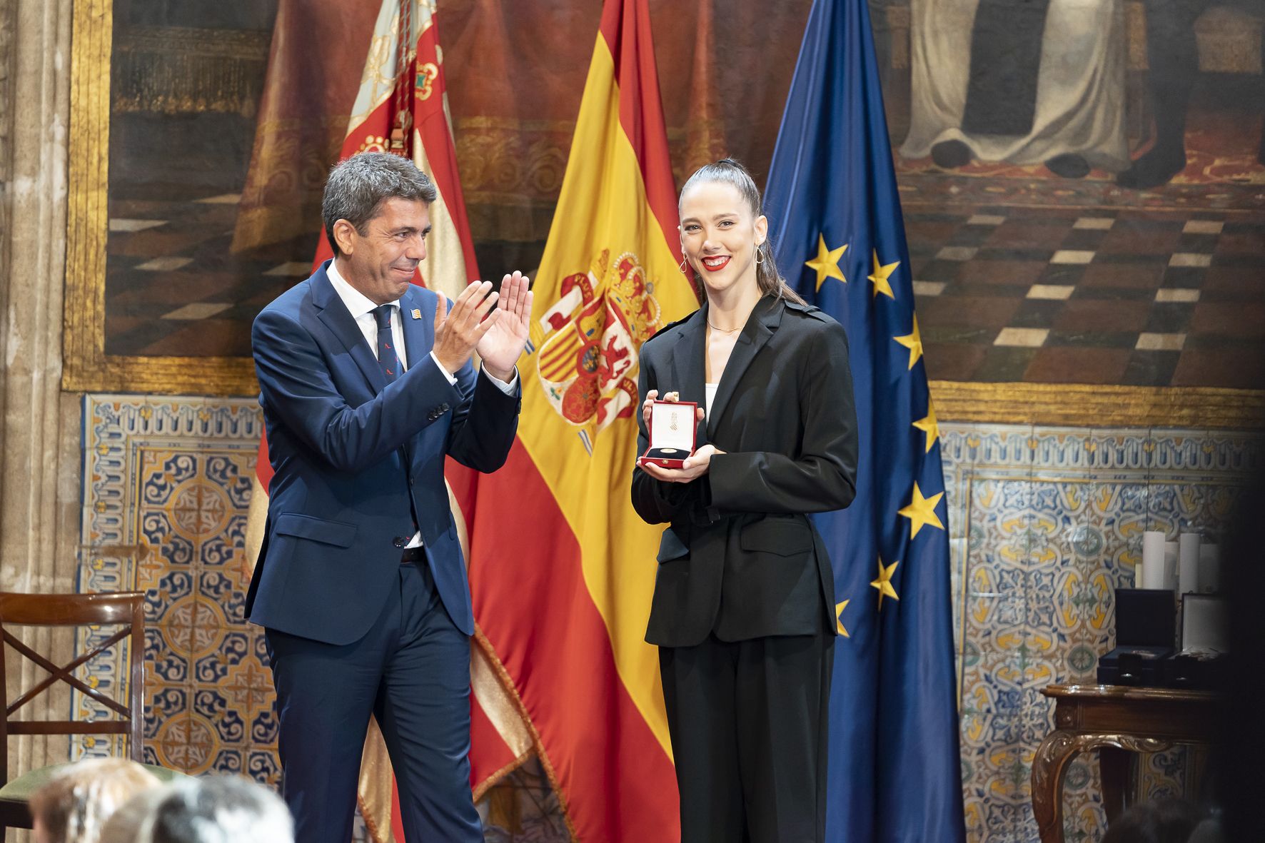Entrega de distinciones por el 9 d'Octubre. Foto Xisco Navarro