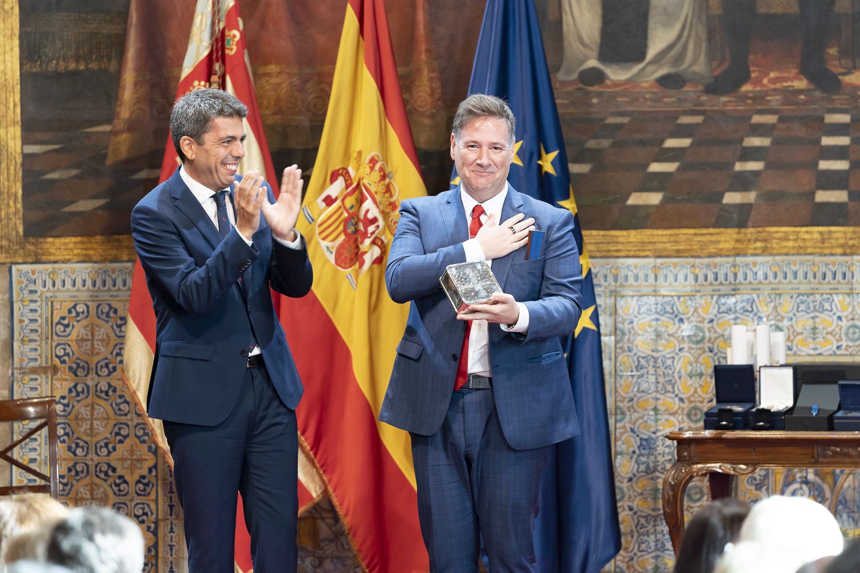 Entrega de distinciones por el 9 d'Octubre. Foto Xisco Navarro