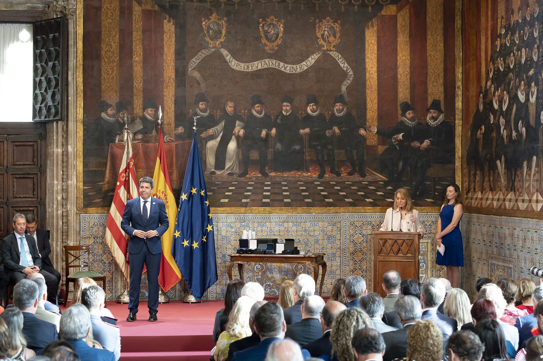 Entrega de distinciones por el 9 d'Octubre. Foto Xisco Navarro