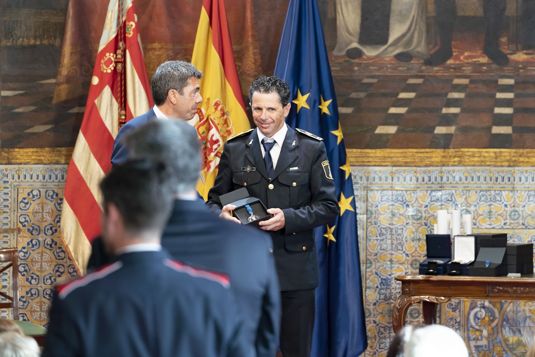 Entrega de distinciones por el 9 d'Octubre. Foto Xisco Navarro