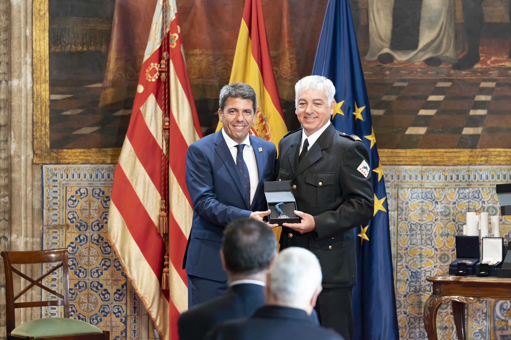 Entrega de distinciones por el 9 d'Octubre. Foto Xisco Navarro