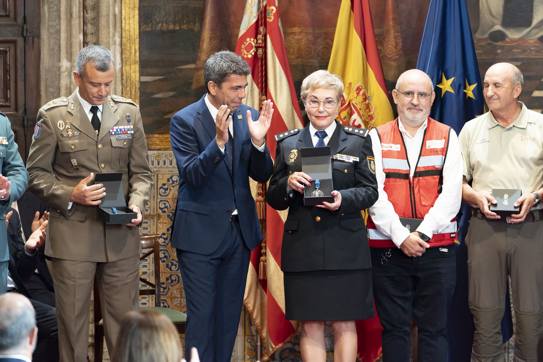 Entrega de distinciones por el 9 d'Octubre. Foto Xisco Navarro
