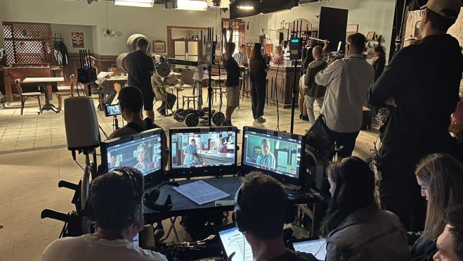 Fotografia del rodatge de la nova temporada de 'L'Alqueria Blanca'. Imatge: À Punt Fotografia del rodatge de la nova temporada de 'L'Alqueria Blanca'. Imatge: À Punt