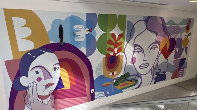 El nuevo mural creado por Estudio Sidney en la Casa de la Dona de Torrent