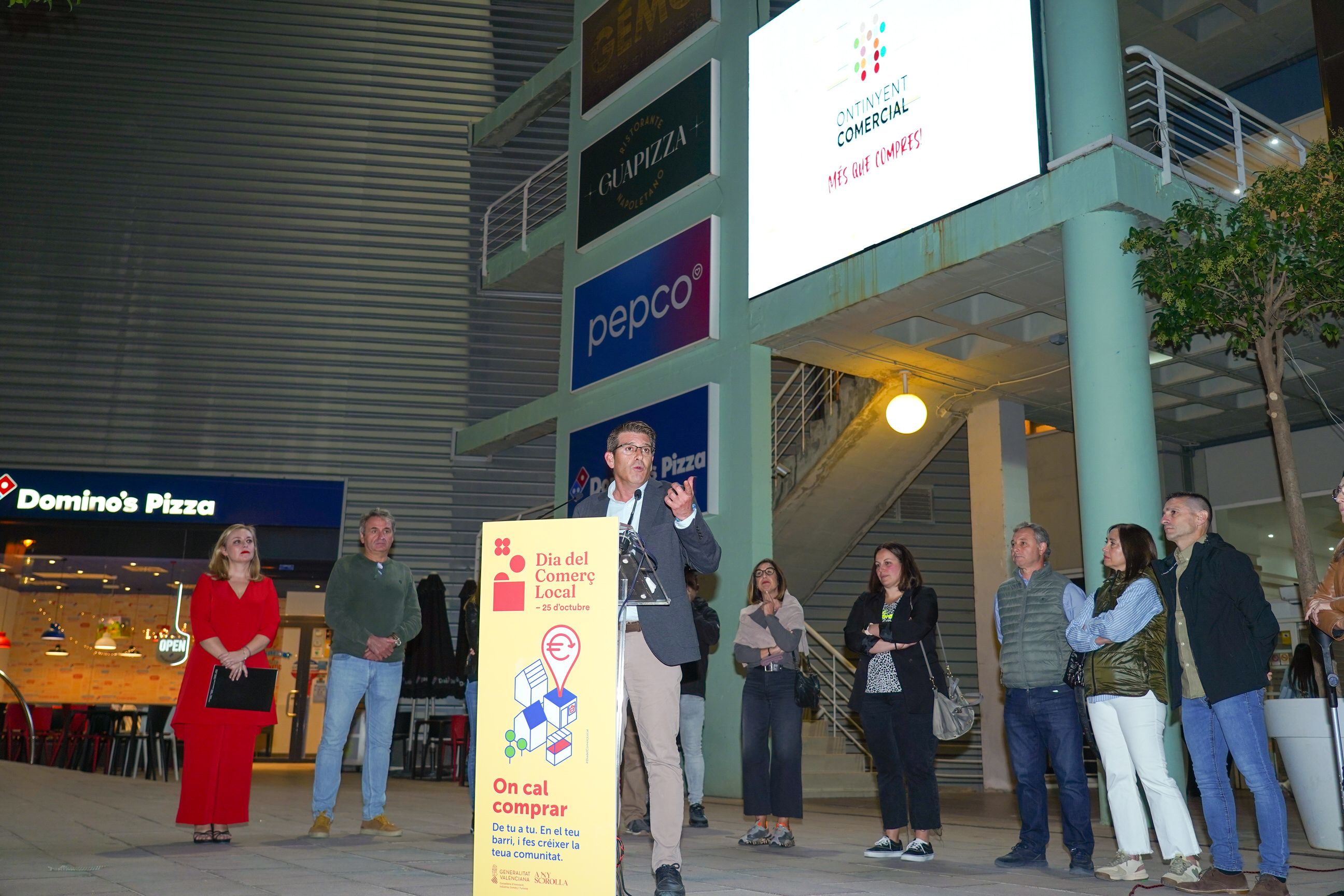 Jorge Rodríguez, durante la presentación del rediseño de la imagen de marca del comercio local de Ontinyent