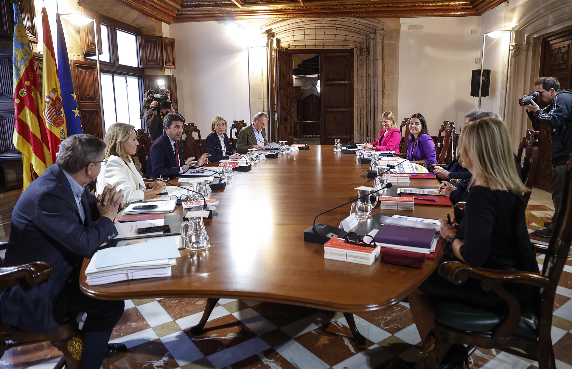 El president de la Generalitat, Carlos Mazón, preside un Pleno del Consell, en el Palau de la Generalitat - Rober Solsona - Europa Press