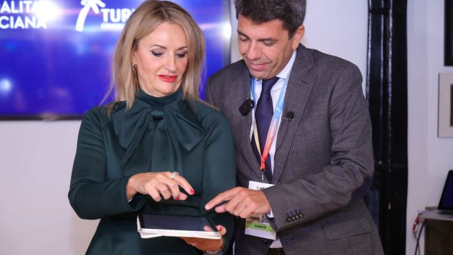 Nuria Montes y Carlos Mazón durante la rueda de prensa en el World Travel Market de Londres