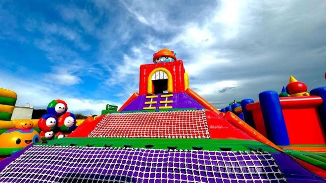 Parque de hinchables FUNBOX. Imagen: FUNBOX Parque de hinchables FUNBOX. Imagen: FUNBOX
