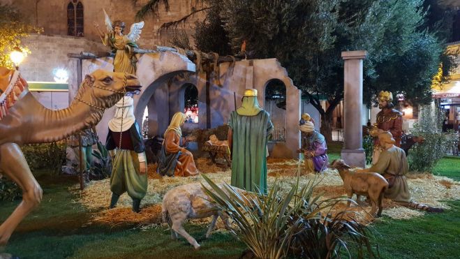 Imagen del Belén de la plaza de la Reina de València en 2022 Imagen del Belén de la plaza de la Reina de València en 2022