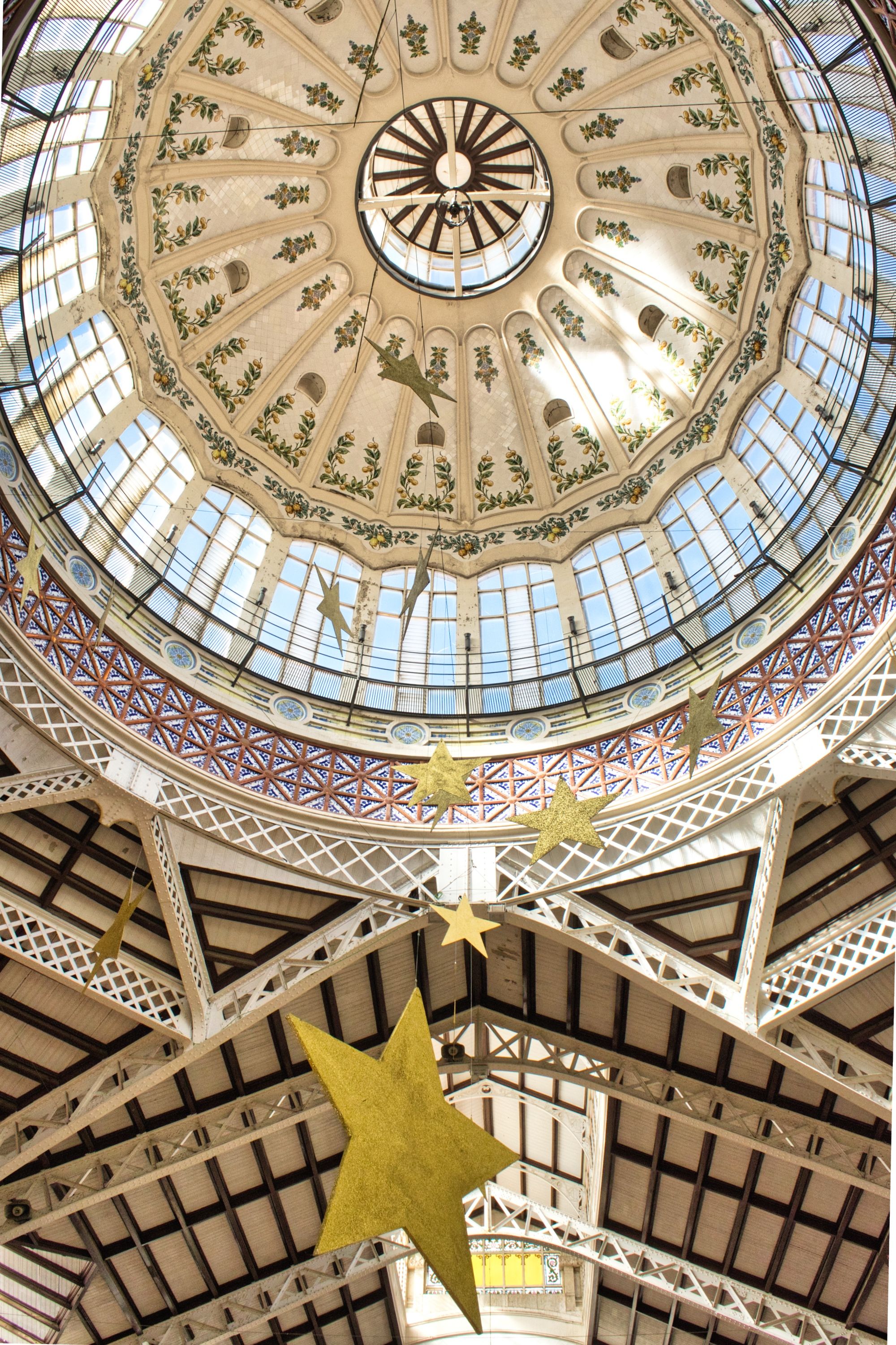 Decoración de Navidad en el Mercado Central de València