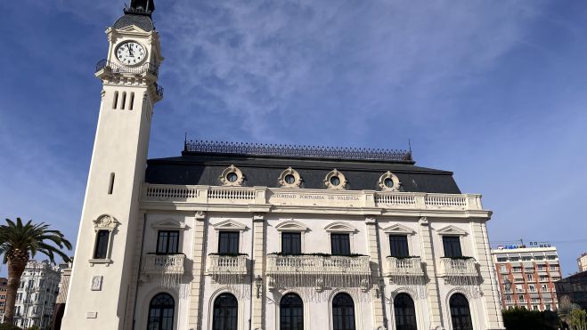 Edificio del Reloj, sede de la Autoridad Portuaria de València (APV) Edificio del Reloj, sede de la Autoridad Portuaria de València (APV)