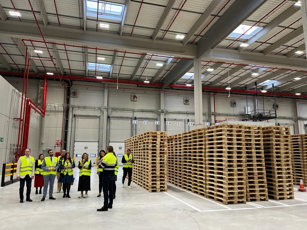 Les autoritats visiten el nou centre logístic d'ALDI a Sagunt