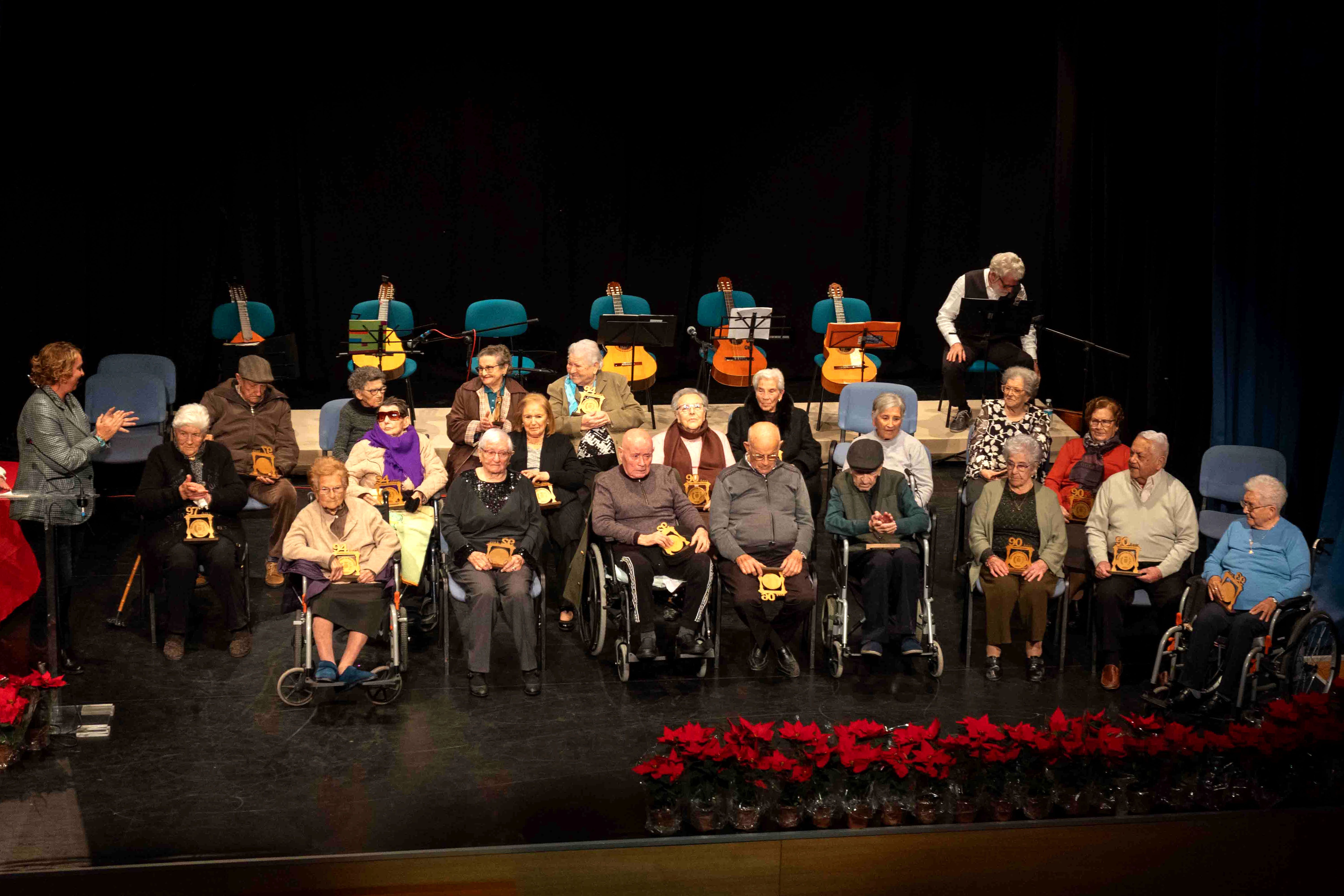 Benetússer homenajea a sus nonagenarios